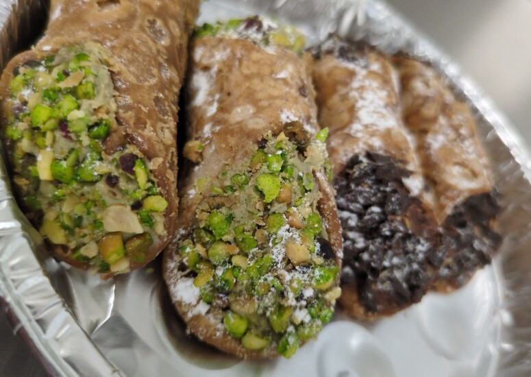 CANNOLI