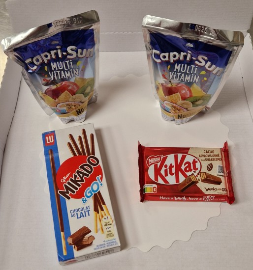 2 Caprisun + 1 Kitkat + 1 Mikado