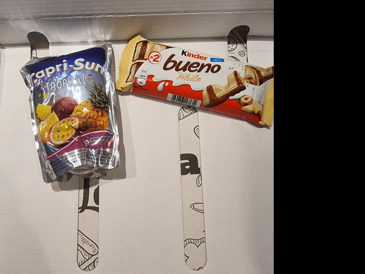 Kinder Bueno White